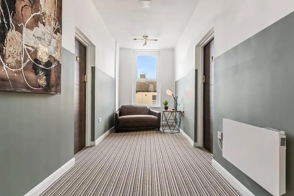 Seaside Pano Apartment #6 With Seaview At Bowles Aparthotel By Yoko Property Redcar Royaume-Uni