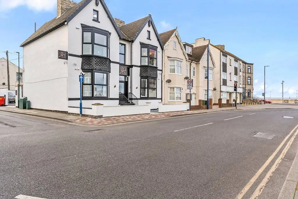 Seaside Pano Apartment #6 With Seaview At Bowles Aparthotel By Yoko Property Redcar